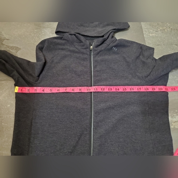Lululemon Surge Warm Full Zip. Hood. Long Sleeves. Thumbholes. Dark Grey. M. - Picture 7 of 9
